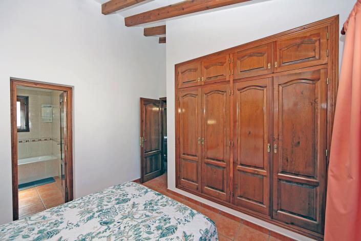 Image No.8-4 Bed Villa for sale