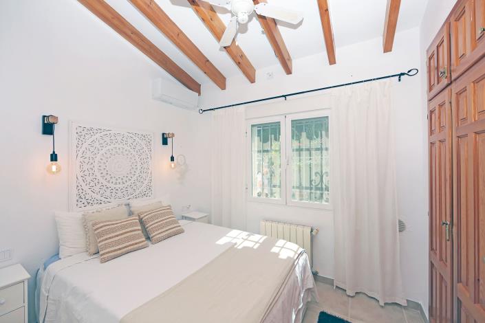 Image No.8-4 Bed Villa / Detached for sale