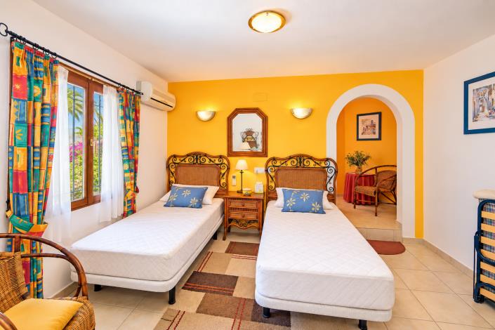 Image No.17-4 Bed Villa for sale