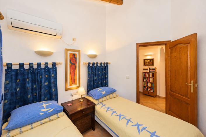 Image No.13-4 Bed Villa for sale