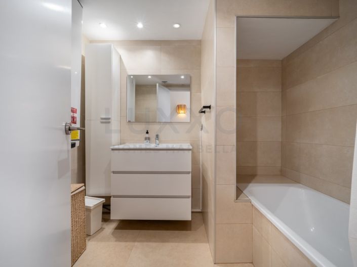 Image No.8-3 Bed Apartment for sale