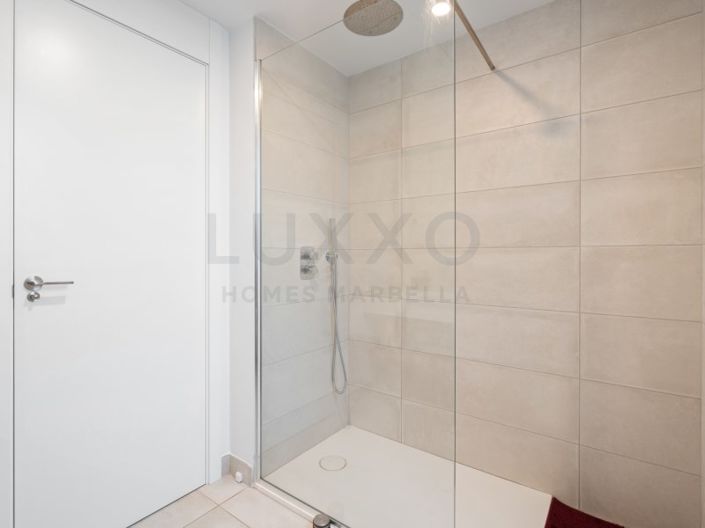 Image No.17-3 Bed Apartment for sale