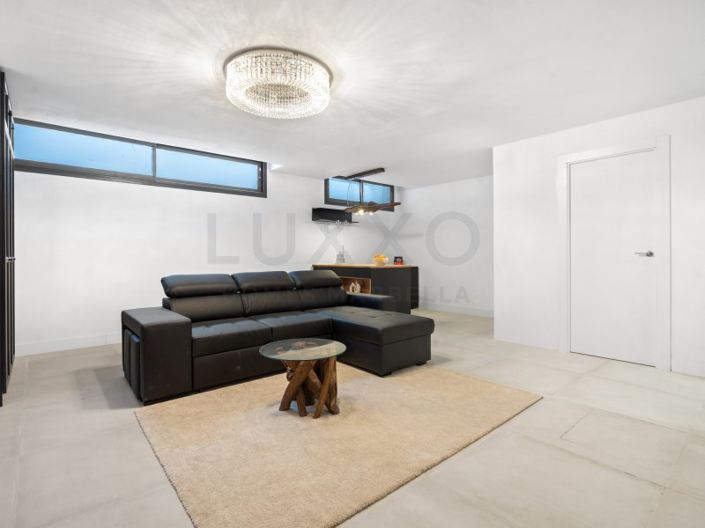 Image No.20-3 Bed Apartment for sale