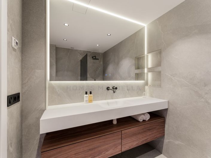 Image No.16-3 Bed Apartment for sale