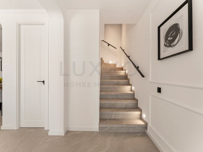 Image No.20-3 Bed Apartment for sale