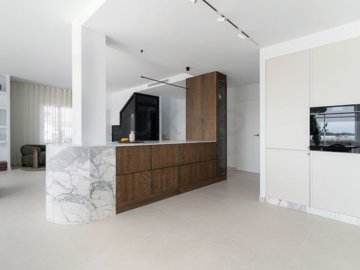 id1cc9bc01-0000-0500-0000-000018326a08