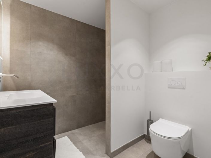 Image No.18-2 Bed Apartment for sale