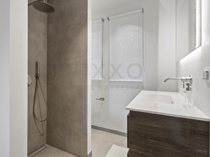 Image No.20-2 Bed Apartment for sale