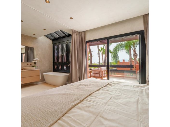 Image No.15-4 Bed Penthouse for sale