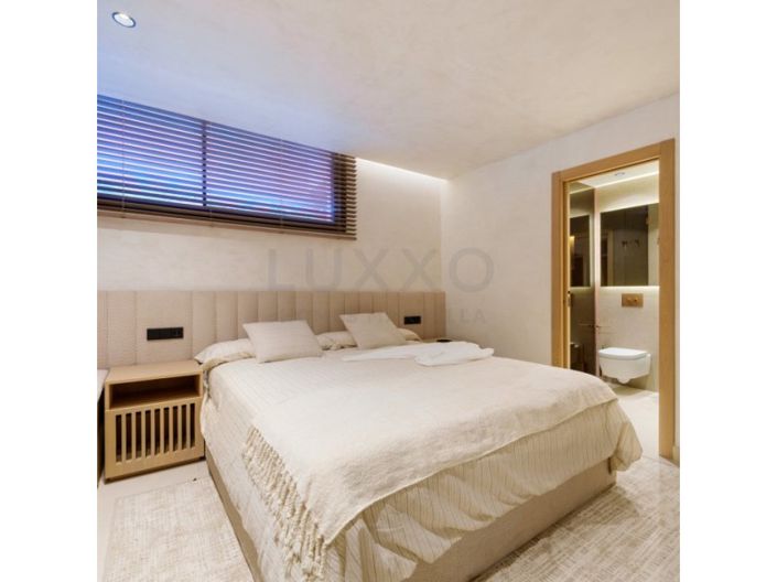 Image No.25-4 Bed Penthouse for sale