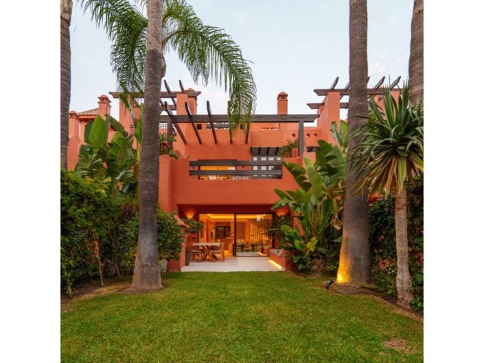 Image No.48-4 Bed Penthouse for sale