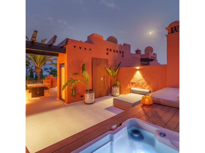 Image No.54-4 Bed Penthouse for sale