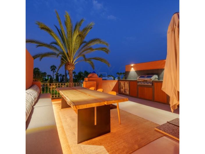 Image No.55-4 Bed Penthouse for sale