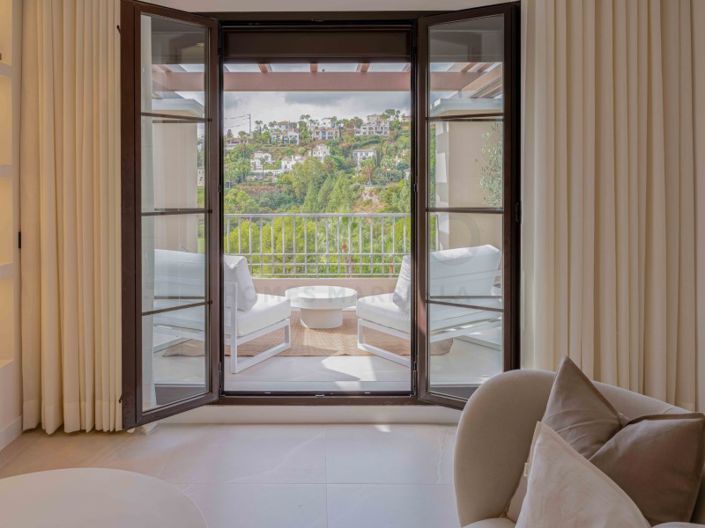 Image No.14-3 Bed Apartment for sale