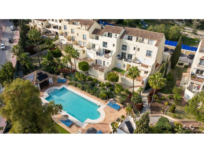 Image No.20-3 Bed House for sale