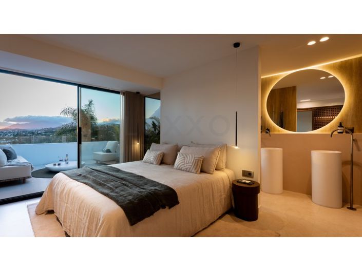 Image No.11-3 Bed House for sale