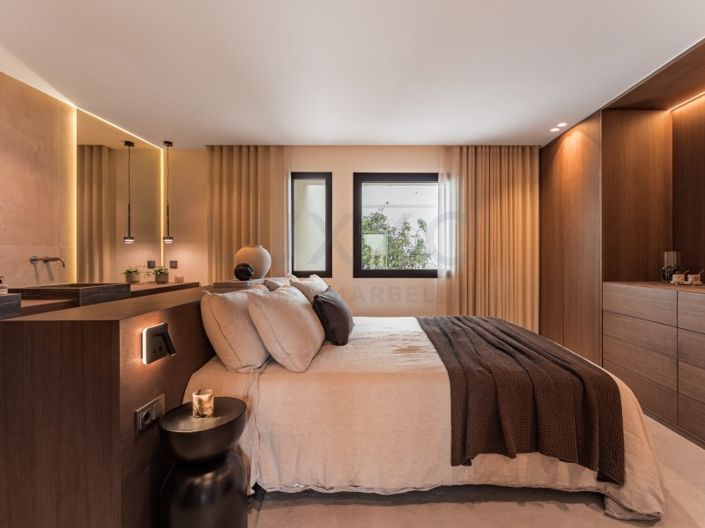 Image No.15-3 Bed House for sale