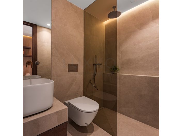 Image No.18-3 Bed House for sale