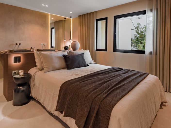 Image No.19-3 Bed House for sale