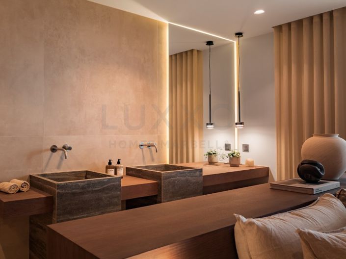 Image No.20-3 Bed House for sale