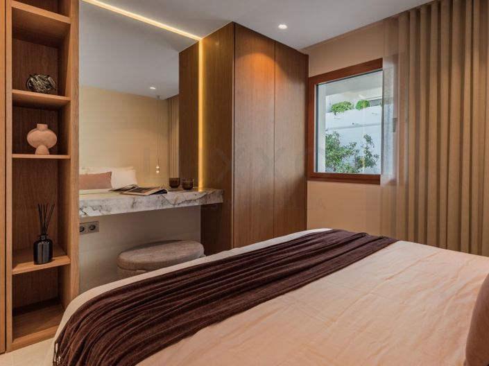 Image No.16-4 Bed House for sale