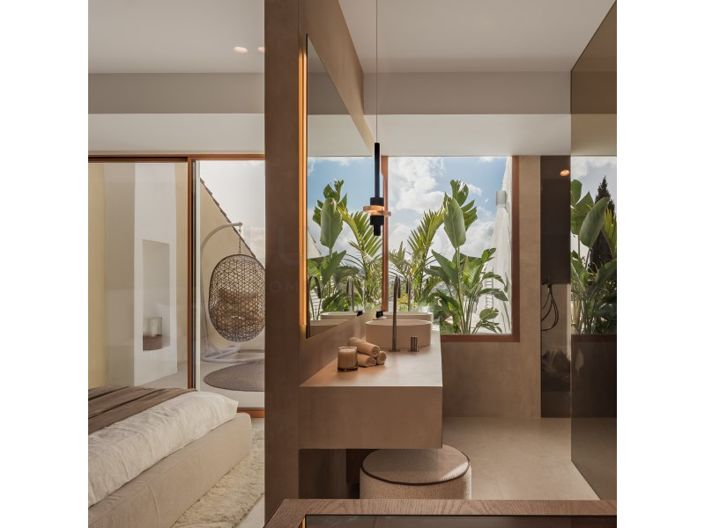 Image No.21-4 Bed House for sale