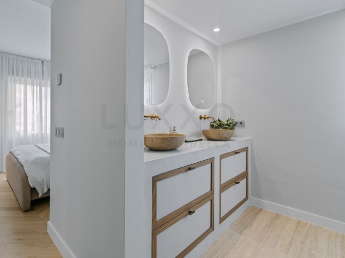 Image No.20-3 Bed Apartment for sale