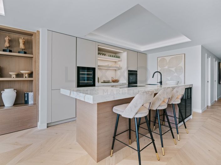 Image No.9-3 Bed Apartment for sale