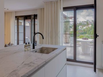 id9619b001-0000-0500-0000-00001755c663