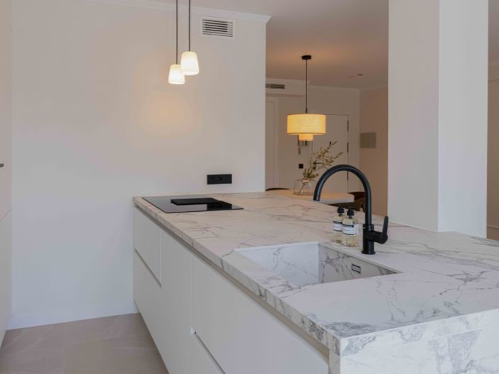 Image No.11-3 Bed Apartment for sale