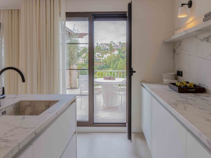 Image No.13-3 Bed Apartment for sale