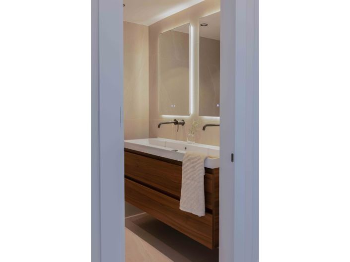 Image No.20-3 Bed Apartment for sale