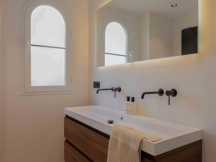 Image No.24-3 Bed Apartment for sale