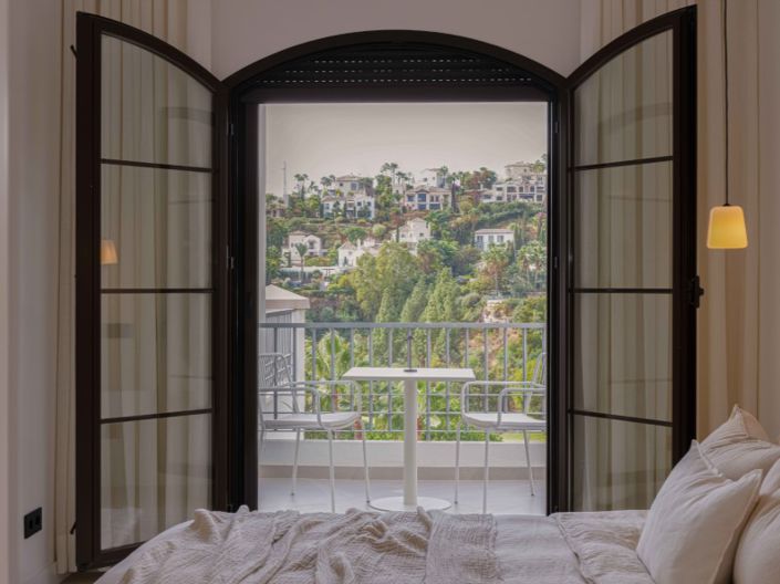 Image No.33-3 Bed Apartment for sale