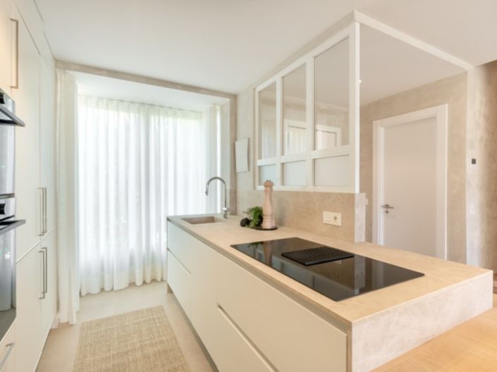 Image No.10-3 Bed House for sale