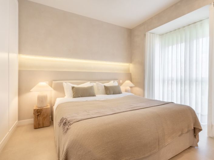 Image No.13-3 Bed House for sale