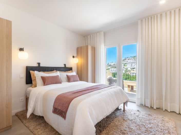 Image No.19-3 Bed Apartment for sale