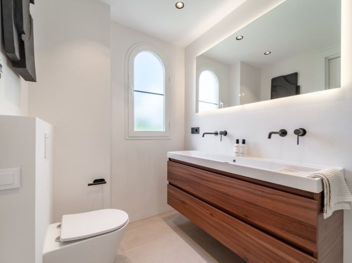 Image No.20-3 Bed Apartment for sale