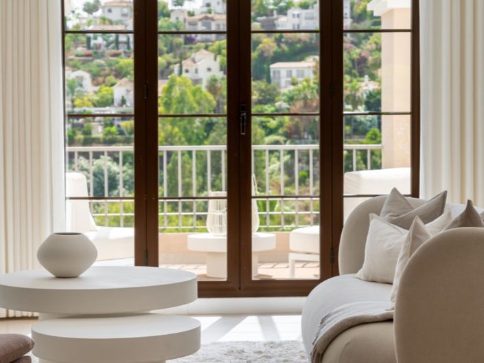 Image No.3-3 Bed Apartment for sale