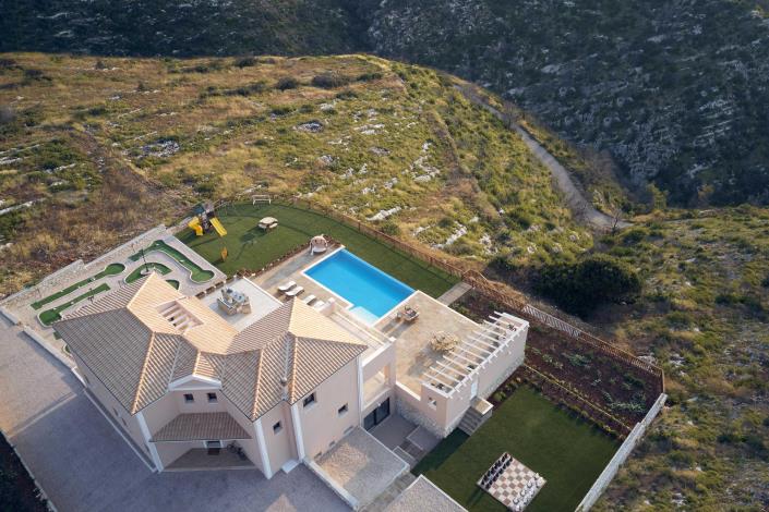 Image No.38-5 Bed Villa for sale