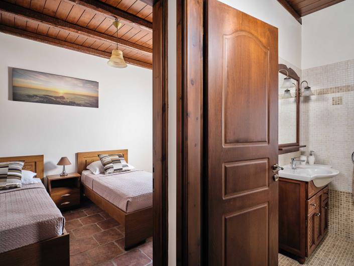 Image No.11-4 Bed Villa for sale