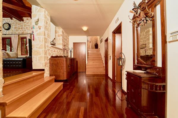 Image No.22-6 Bed Villa for sale