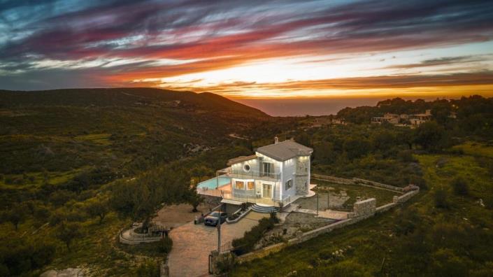 Image No.3-3 Bed Villa for sale