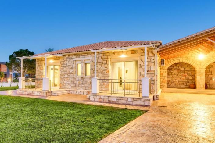 Image No.16-4 Bed Villa / Detached for sale