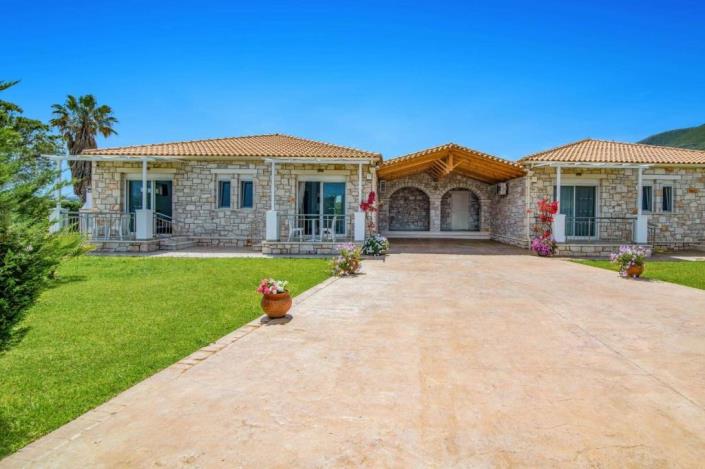 Image No.21-4 Bed Villa / Detached for sale