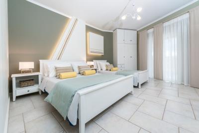 arkadia-hotel-triple-room-01