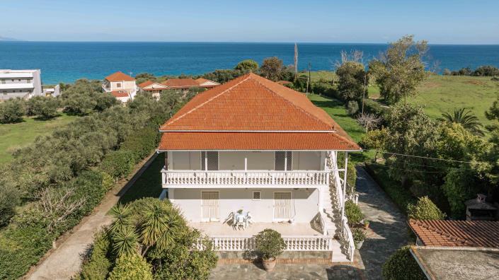 Image No.12-4 Bed House for sale