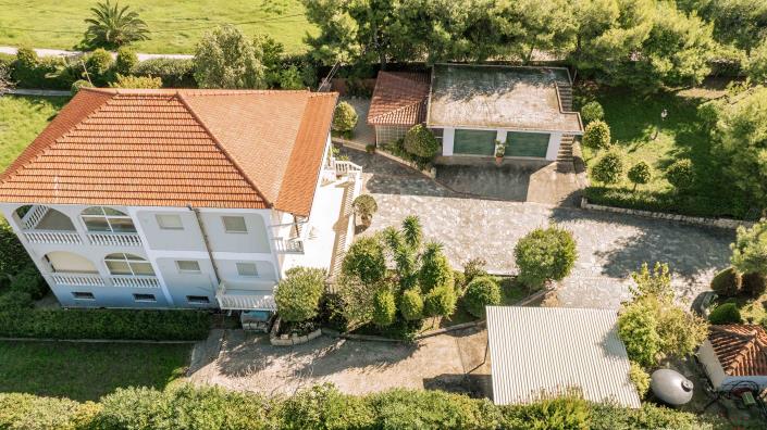 Image No.14-4 Bed House for sale