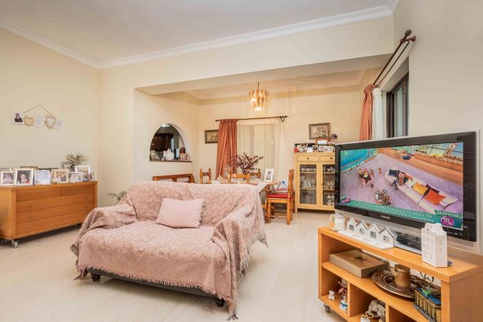 Image No.52-4 Bed House for sale