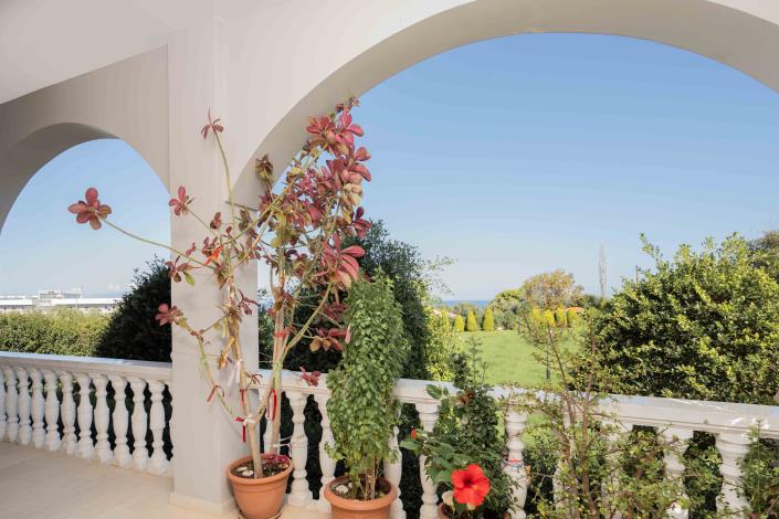 Image No.55-4 Bed House for sale